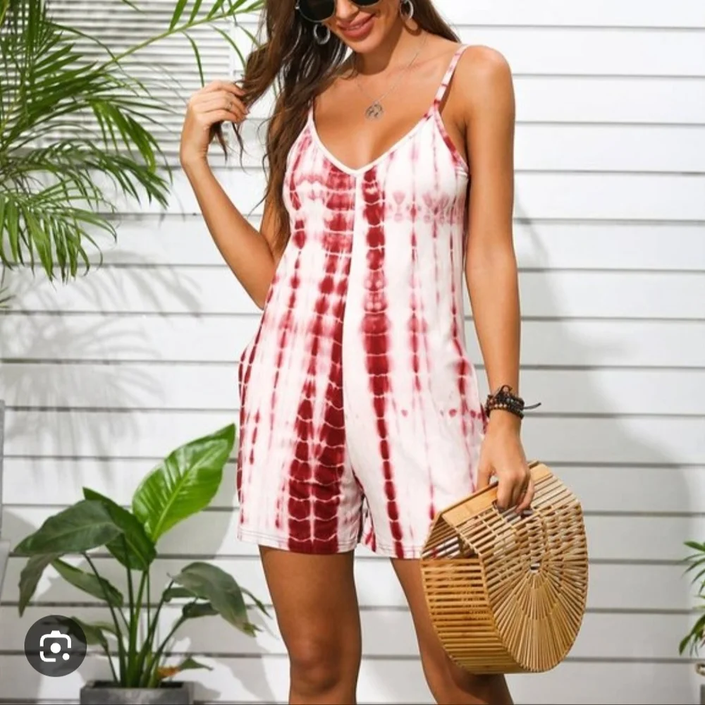 NWT Hope Horizon Red Tie-Dye Short Romper - Small Vacation Summer Tie Dye - Picture 1 of 7